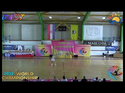 Baton Senior Solo- Anna Čaloudová- Mažoretky Dobronín, Czech Republic