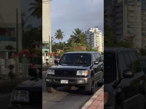 LC100. 💫. KERALA MODIFIED CARS #lc100 #black #LC #toyota #offroad #offroad4x4 #modified