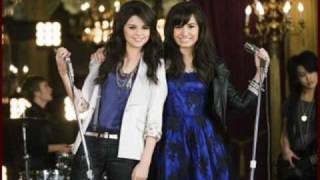 Selena Gomez und Demi Lovato - One and the Same