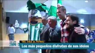 preview picture of video 'El Betis visita Sanlúcar la Mayor'