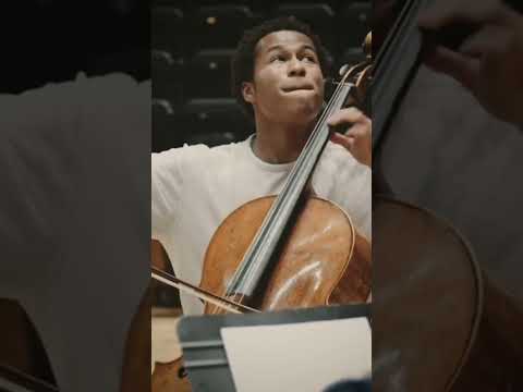 Taking you back to the recording session for Fauré's Élégie!