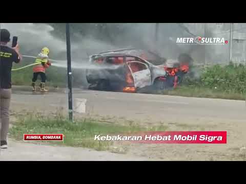 Detik-detik Mobil Sigra Terbakar Hebat, Kepanikan Warga Terekam Kamera
