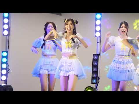 220430 BNK48 Namsai - Sayonara Crawl@ BNK48 11th Single Sayonara Crawl Pop-Up Mini Concert [4K 60p]