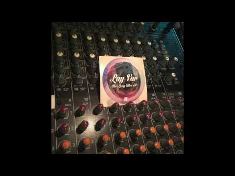 Lay-Far - Bonus Track: Entitled from head to toe