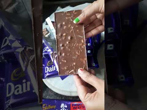 dairymilk fruit n nut 😋 #shorts #shortvideo #trending
