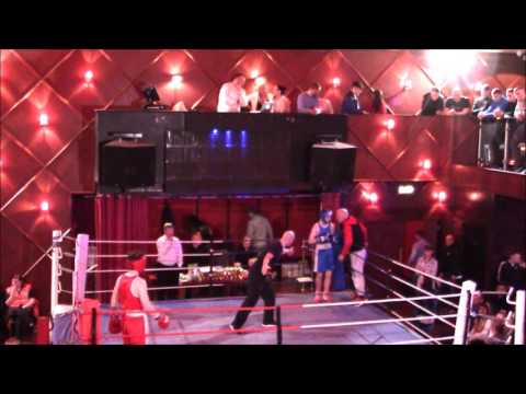 Light Welter (65kg) Ben Pelzer (Red) v Damien Creavin (Blue)