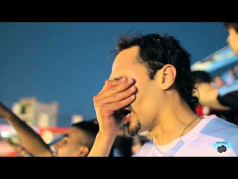 "Belgrano de mi vida! Celeste de emoción.." Barra: Los Piratas Celestes de Alberdi &bull; Club: Belgrano