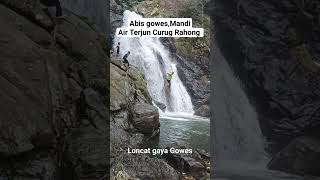 Download lagu Abis Gowes Loncat Air Terjun Curug Rahong Bogor mp3 Download lagu Abis Gowes Loncat Air Terjun Curug Rahong Bogor mp3