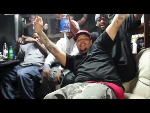 Panda - Kome To The Back ( Official Music Video )