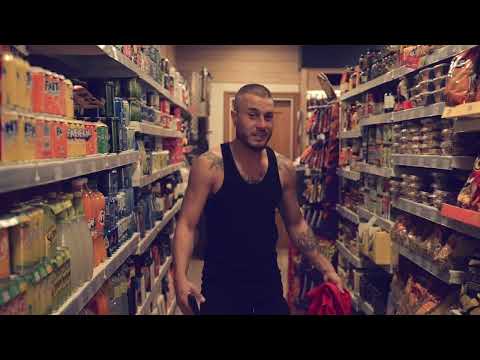 YIYO CABRERIZO // PERSONA RARA