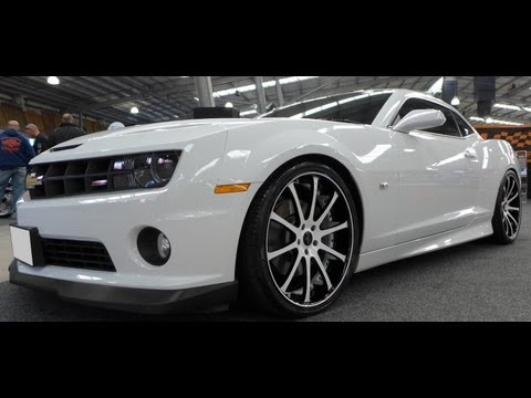 Chevrolet Camaro SS 22 inch Savini SV26-S white wheels