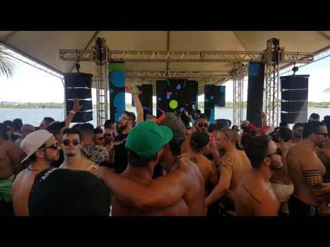 DJ Bell Roncoli na Lake Party - Festa da Lili em Brasília !