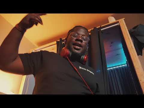 YOUNG MOOLAH-MIE DU MI BEST (vidéo clips)