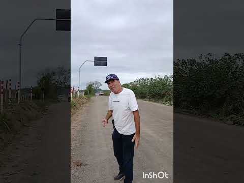 Muitos trechos de estradas, sem asfaltamento, em Minas Gerais