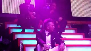 SELLADO CON UN BESO GRUPO MERCURIO TEATRO METROPOLITAN