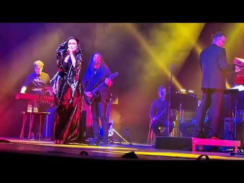 Tarja Turunen - 14 Rudolph the Red-Nosed Reindeer (Johnny Marks cover) - Ostrava 21.12.2023