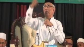 CERAMAH KH. MUSTOFA BISRI DI IAIN SURAKARTA