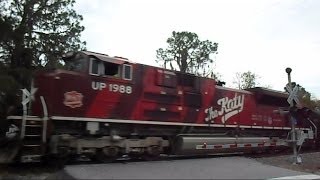 preview picture of video 'Union Pacific 1988 The Katy Pulling 67 Tank Cars Alone'
