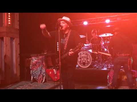 Black Stone Cherry 'In My Blood' & 'Rollin' On' at Route 20 in Sturtevant, WI - 4.20.19