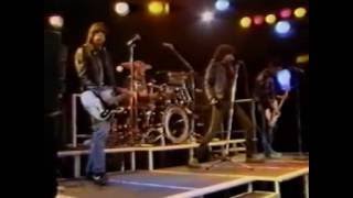 Ramones : Wart Hog - Chasing The Night - Mama&#39;s Boy (Richie on Drums)