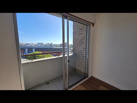 Video de YouTube - Oficina o apartamento monoambiente en alquiler en Tres Cruces