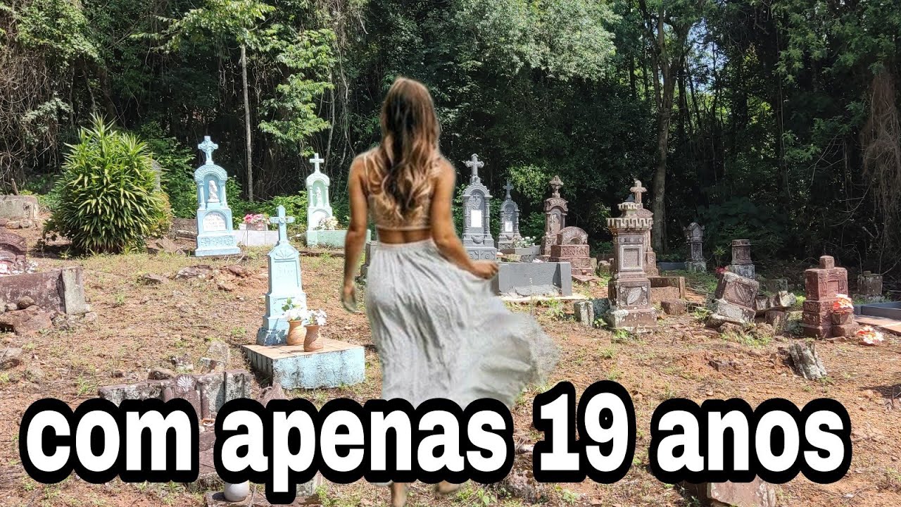 A MOÇA MORREU A MAIS DE 100 ANOS MAS VEJA A FOTO DELA COMO TÁ