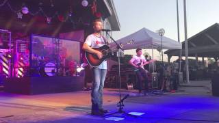 josh turner song hometown girl baytown texas 7/4/17