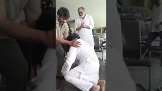 Download lagu #pawankalyan Can't Stop His Crying After Getting A Grand Welcome From #chiranjeevi #shorts #ytshorts mp3 Download lagu #pawankalyan Can't Stop His Crying After Getting A Grand Welcome From #chiranjeevi #shorts #ytshorts mp3