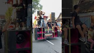 Download lagu Sound system capar jaya audio team 2 bawa 4 sub parathel dobel ds balapan mp3 Download lagu Sound system capar jaya audio team 2 bawa 4 sub parathel dobel ds balapan mp3