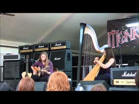 Mike Dawes & Amy Turk at MonkeyFest 2011