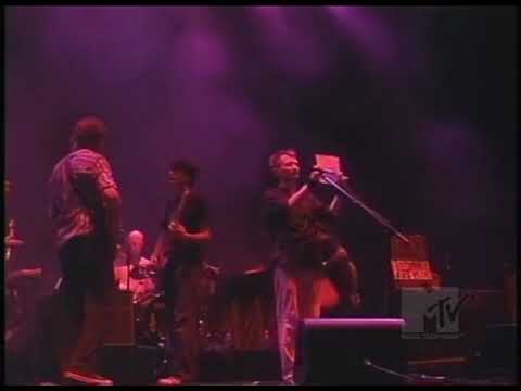 Radiohead - A Wolf at The Door live at Summer Sonic, Japan 2003