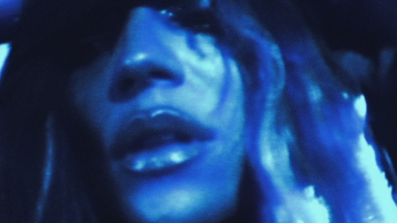 KAROL G - Bebiendo Lágrimas (Visualizer)
