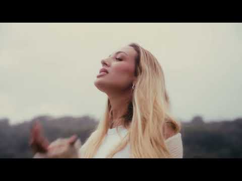 Pitizion - Cuando Hace Frio (Official Video)