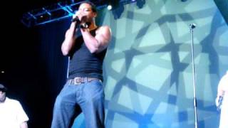 "Comforter" performed live by Shai in Honolulu, Hawaii