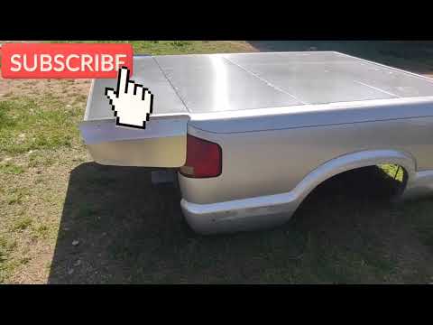 dragsolutions.com wing and bed cover is on and more parts came in for the S10!