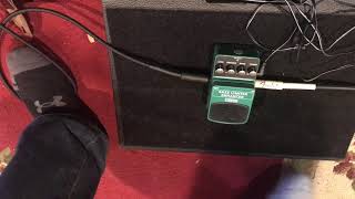 Video thumbnail for Behringer Bass Limiter-Enhancer Pedal (BLE400) by Chris Murphy