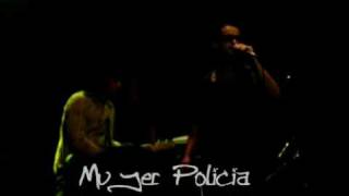 05 Los Amigos invisibles - Mujer policia