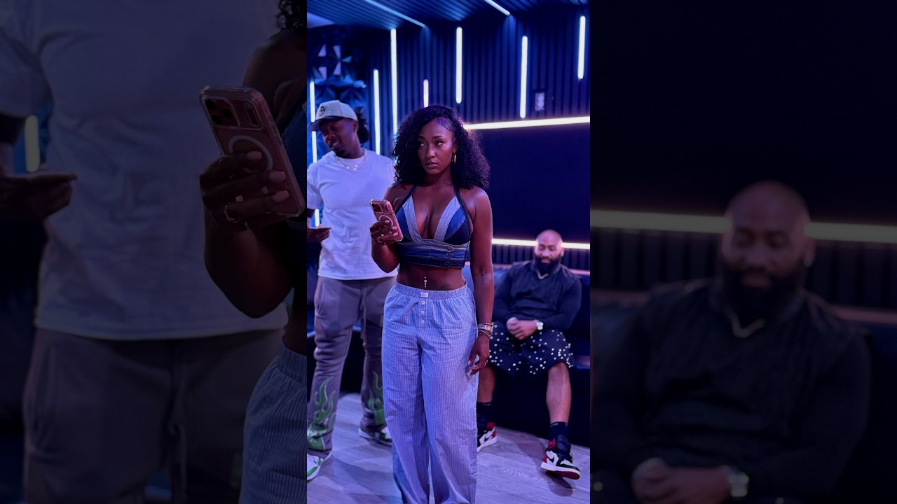 When Shardae receives a DM from Piarry during a studio session!