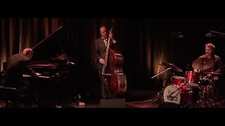 Espen Eriksen Trio: Grounded (2015)