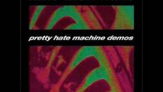 NIИ - Ringfinger AKA Twist (Pretty Hate Machine Demos)