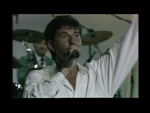 Daniel O'Donnell - Love's Gonna Live Here [Live at the Whitehall Theatre, Dundee, Scotland, 1990]