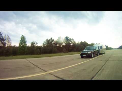 Airstream Europamodelle im Fahrtest mit Land Rover Discovery 4