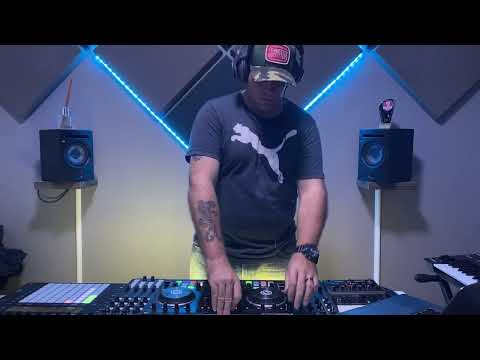 Lockdown Sessions | Live Melodic, Progressive and Deep Techno