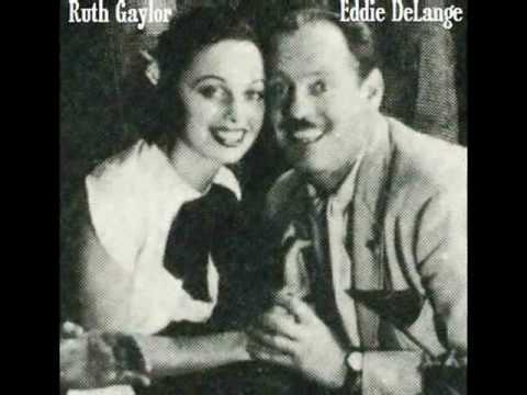 THE MOON IS GRINNING AT ME ~ Hudson-DeLange Orchestra .wmv