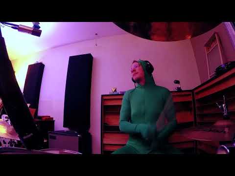 Mellowhaunt - "Love is a Three Headed Dog" Live @ DSTNCE
