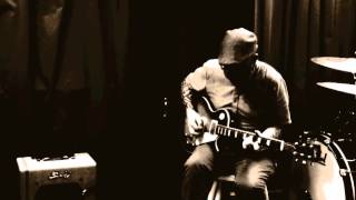 Video thumbnail for Swart Space Tone Reverb - Tweed with Les Paul by Sam Vilo
