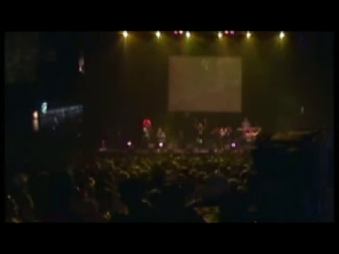 ESKINA FAMILIA SKUAD - EN VIVO (ARENA SANTIAGO - 2006)