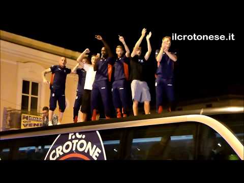 Serie A, Crotone festa per la salvezza