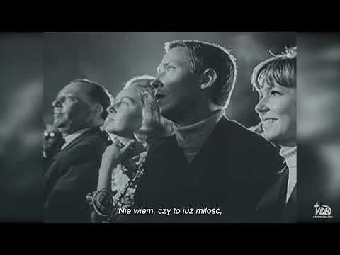 Zwiastuny filmu „Człowiek ze złotym obiektywem”