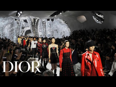 Spring-Summer 2018 Ready-to-Wear Show - 360°